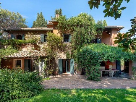 La villa di Sophia Loren sull’Appia Antica torna in vendita