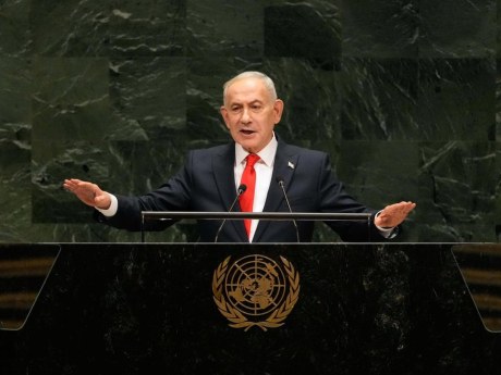 Netanyahu all’Onu nega il genocidio a Gaza e rivendica la risposta